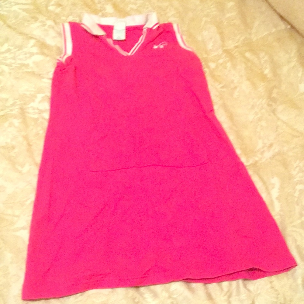 I’m selling a cute pink dress